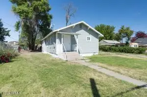 10 S 10th St, Yakima, WA 98901
