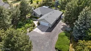140 Sinclair Ln, Selah, WA 98942 - #2