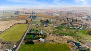 171 W Taylor Rd, Selah, WA 98942 - #2