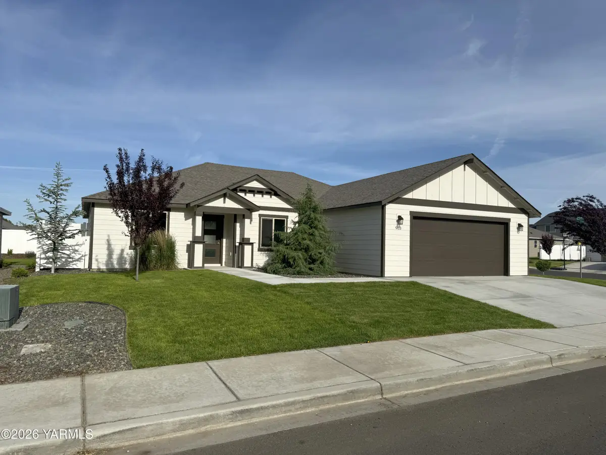 903 N Euclid Rd #(Phase 1 Lot 8) Spec, Grandview, WA 98930 - #1