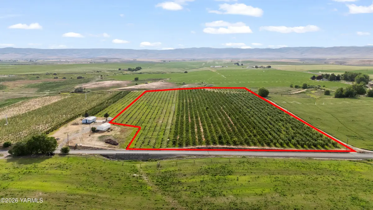 1410 Stephenson Rd, Wapato, WA 98951 - #1