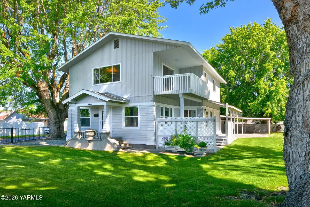 1411 W Viola Ave, Yakima, WA 98902 - #1