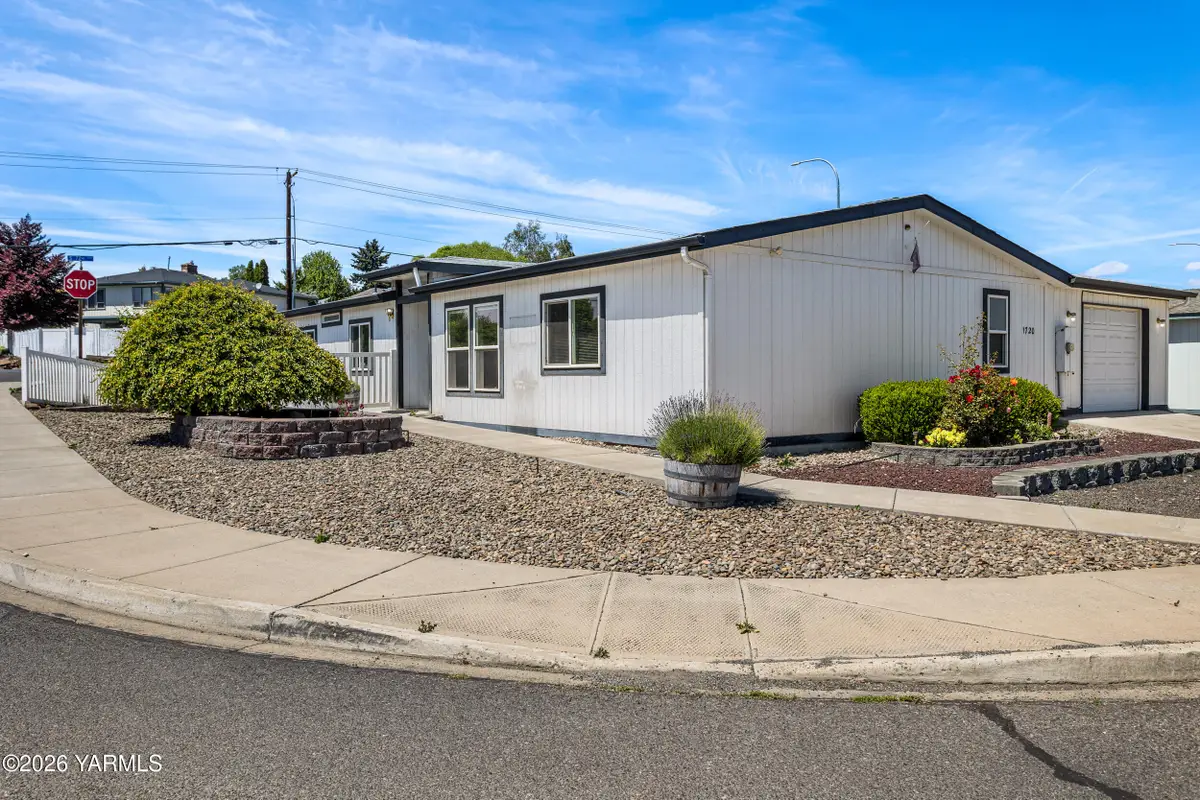 1720 S 71st Ave, Yakima, WA 98908 - #1