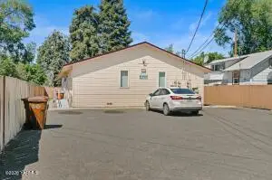 706 N 15th Ave, Yakima, WA 98902 - #2