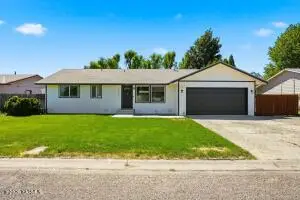 1729 Parsons Lp, Yakima, WA 98908