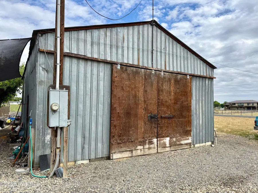 148002 W North River Rd, Prosser, WA 99350 - #3