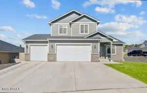 504 N 75th Ave, Yakima, WA 98908