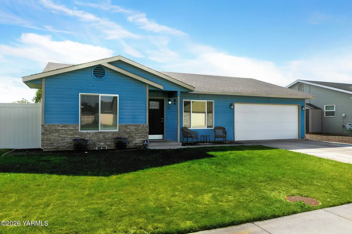 2013 S 54th Ave, Yakima, WA 98903 - #1