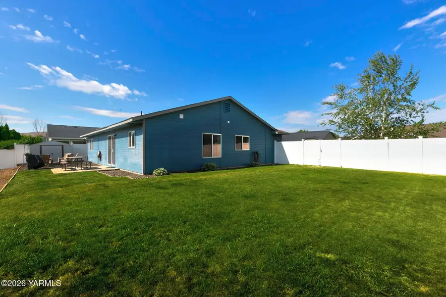 2013 S 54th Ave, Yakima, WA 98903 - #2