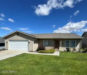 1609 W Naches Ave, Selah, WA 98942