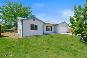 408 S 90th Ave, Yakima, WA 98908 - #1