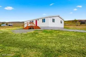 671 Hull Rd, Selah, WA 98942 - #3