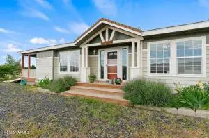 410 Wenas View Dr, Selah, WA 98942