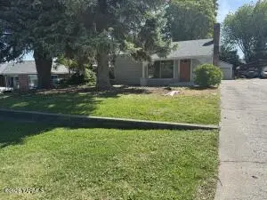313 N 27th Ave, Yakima, WA 98902 - #1