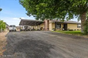 142 Longmire Ln, Selah, WA 98942 - #2