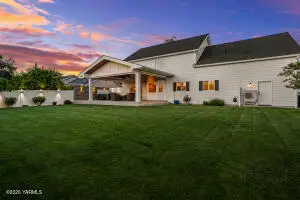 6 N 93rd Ave, Yakima, WA 98908 - #3