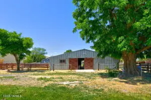 5271 N Wenas Rd, Selah, WA 98942 - #2