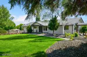 1953 Crusher Canyon Rd, Selah, WA 98942 - #2