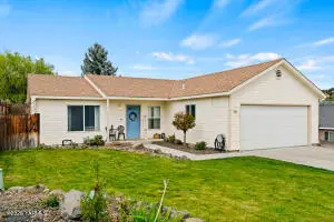 7601 Glacier Way, Yakima, WA 98908 - #1