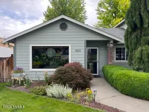 1603 W Orchard Ave, Selah, WA 98942 - #3
