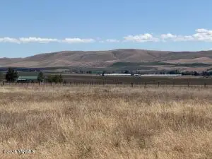 NKA Mieras Rd, Yakima, WA 98901 - #1