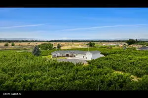 7911 Yakima Valley Hwy, Zillah, WA 98953 - #2