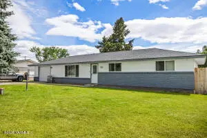 161 Sherry Ave, Naches, WA 98937
