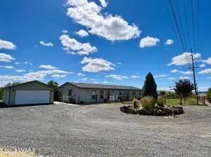 1101 Gore Rd, Selah, WA 98942 - #1