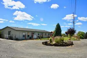1101 Gore Rd, Selah, WA 98942 - #3