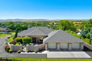 220 N 99th Ave, Yakima, WA 98908 - #1