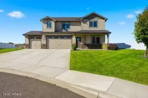 7901 W Whatcom Ave, Yakima, WA 98908 - #1
