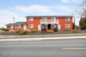 1013 Second Ave, Zillah, WA 98953