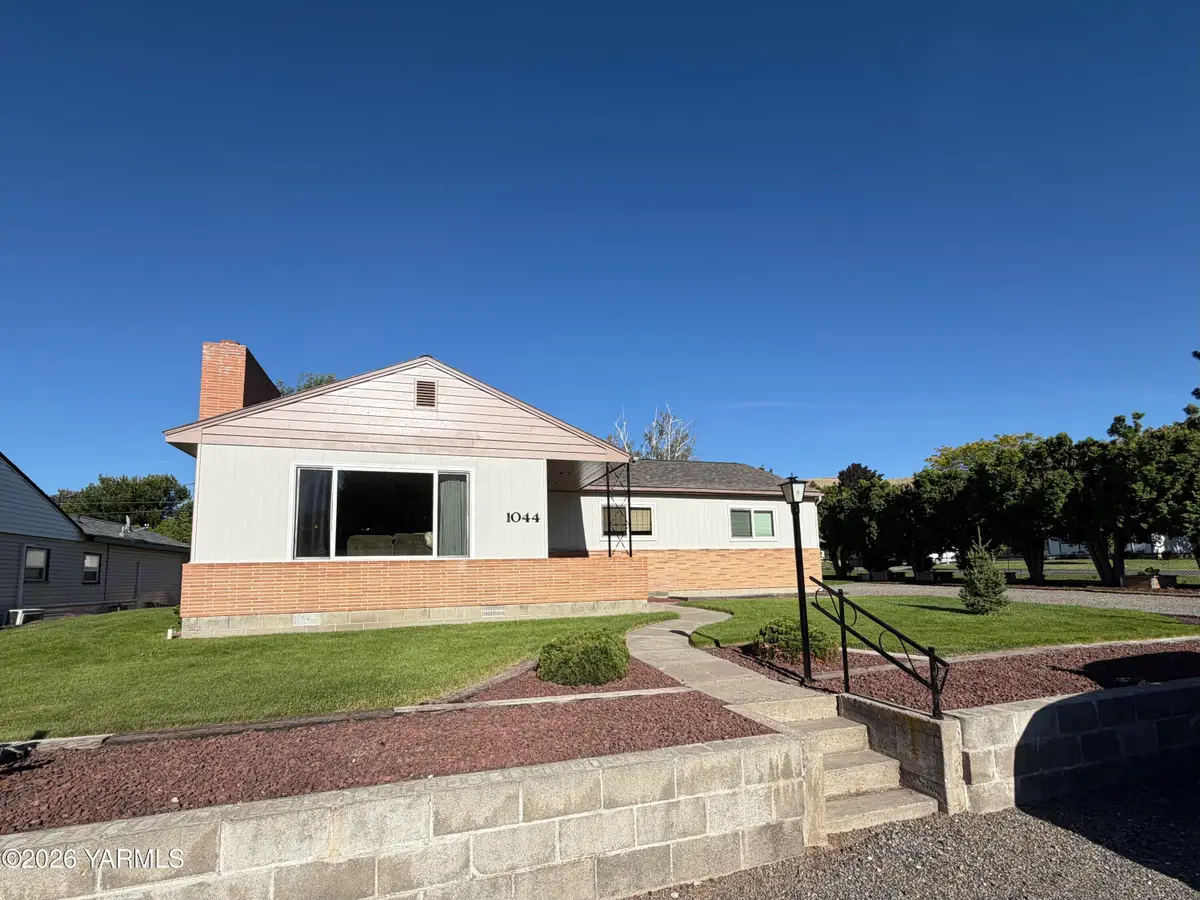 1044 Sadie St, Prosser, WA 99350 - #1