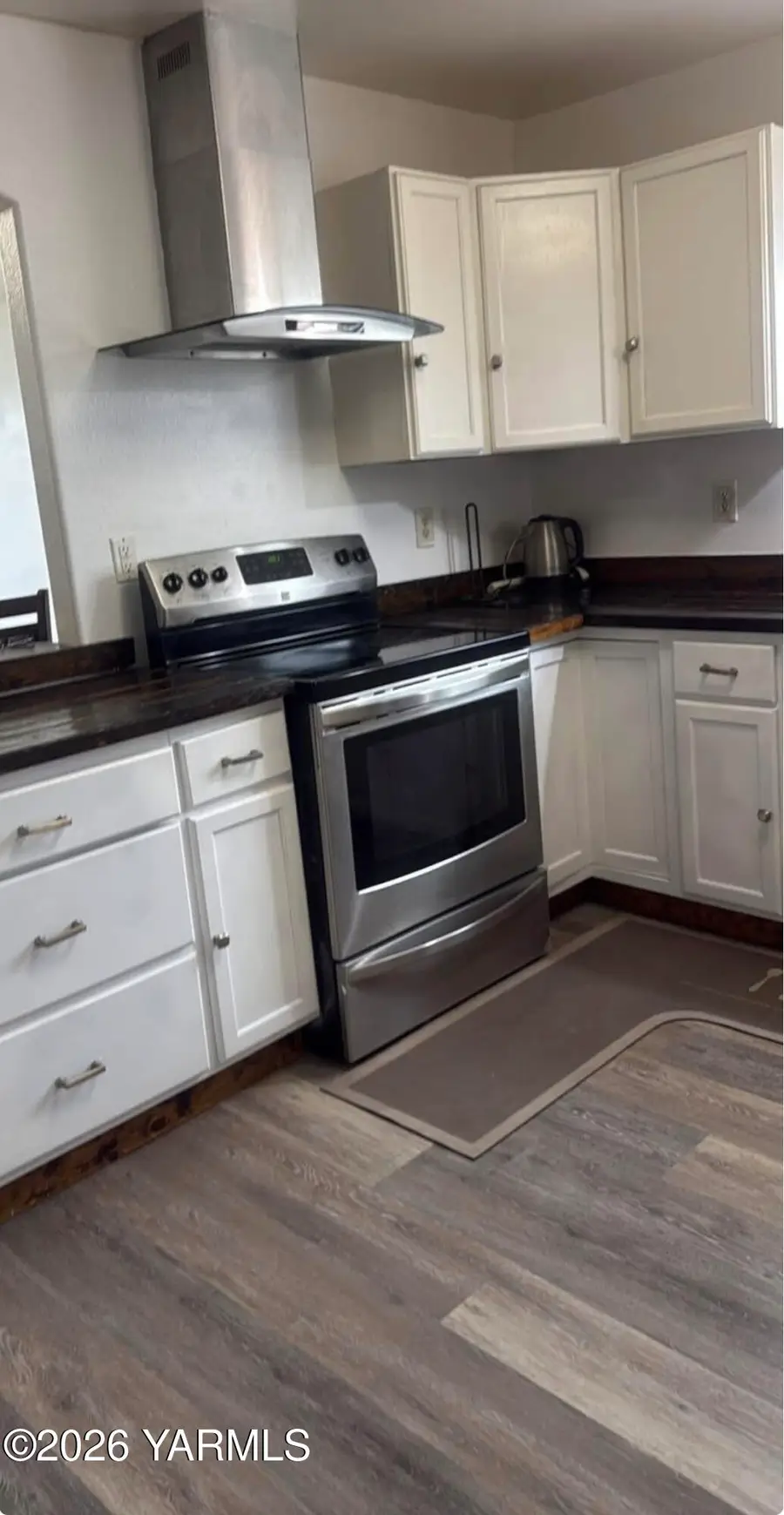 1017 S 10th, Sunnyside, WA 98944 - #2