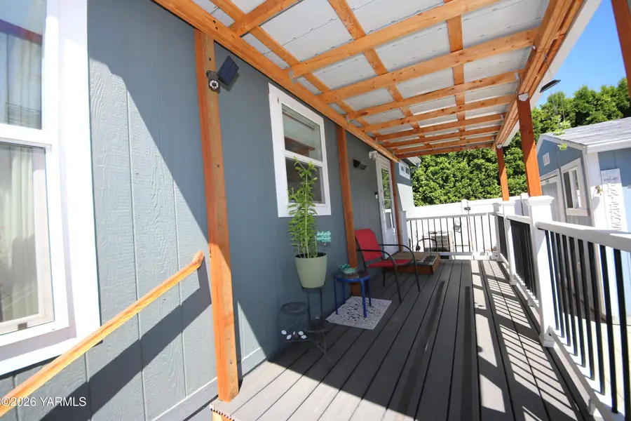 802 N 40th Ave #85, Yakima, WA 98908 - #2
