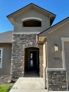 8806 Kail Dr, Yakima, WA 98908 - #2