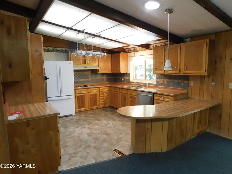 3701 Gun Club Rd #27, Yakima, WA 98901 - #2