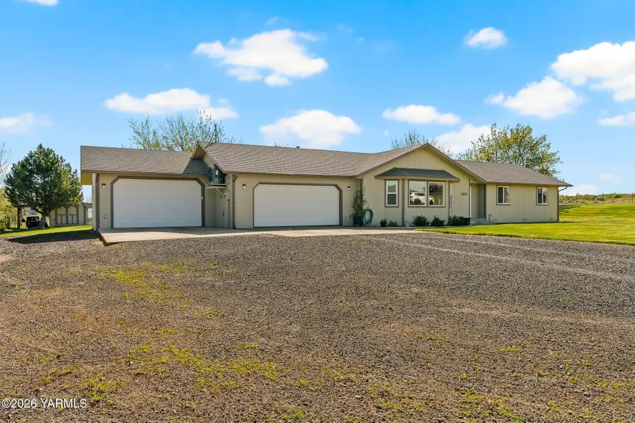 15771 Fisk Rd, Yakima, WA 98908 - #2