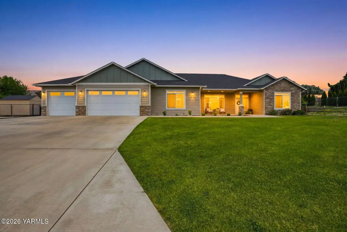 6712 Oliver Dr, Yakima, WA 98901 - #1