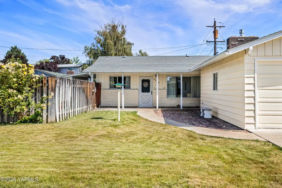 4207 W Walnut St, Yakima, WA 98908 - #2