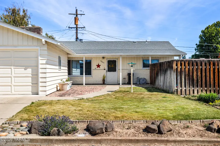 4207 W Walnut St, Yakima, WA 98908 - #3