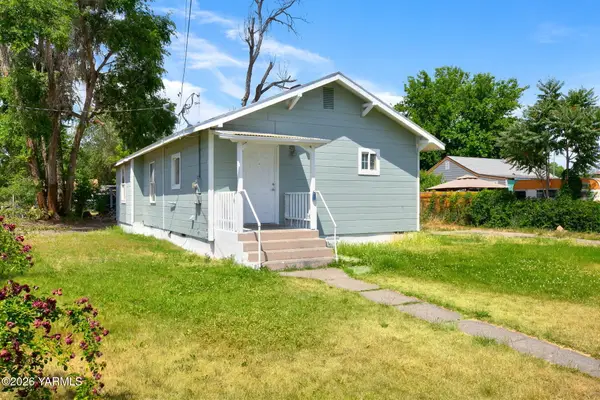 10 S 10th St, Yakima, WA 98901