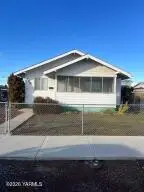 706 S Satus Ave, Wapato, WA 98951 - Image #1