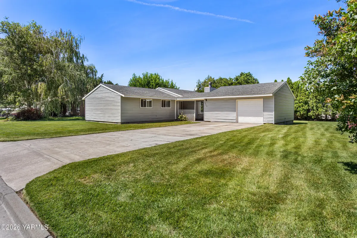 3214 W 12th Ave, Kennewick, WA 99338 - #1