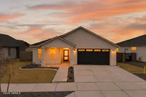 3855 Corvina St, Richland, WA 99352