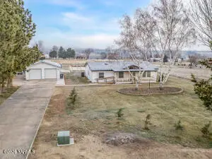 35208 NW 140 Pr Nw Rd, Benton City, WA 99320 - #1