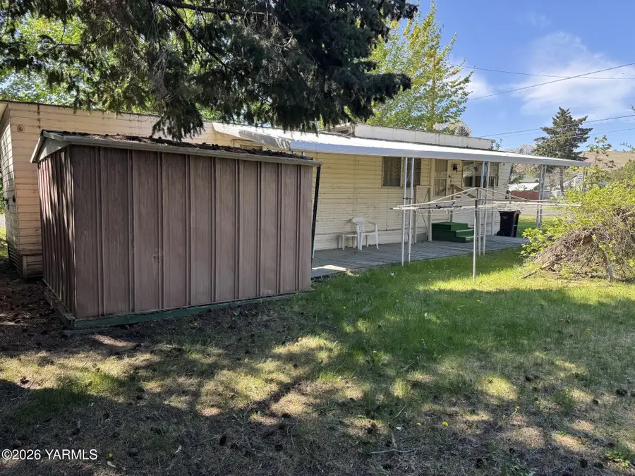 2212 Willow St, Yakima, WA 98902 - #3