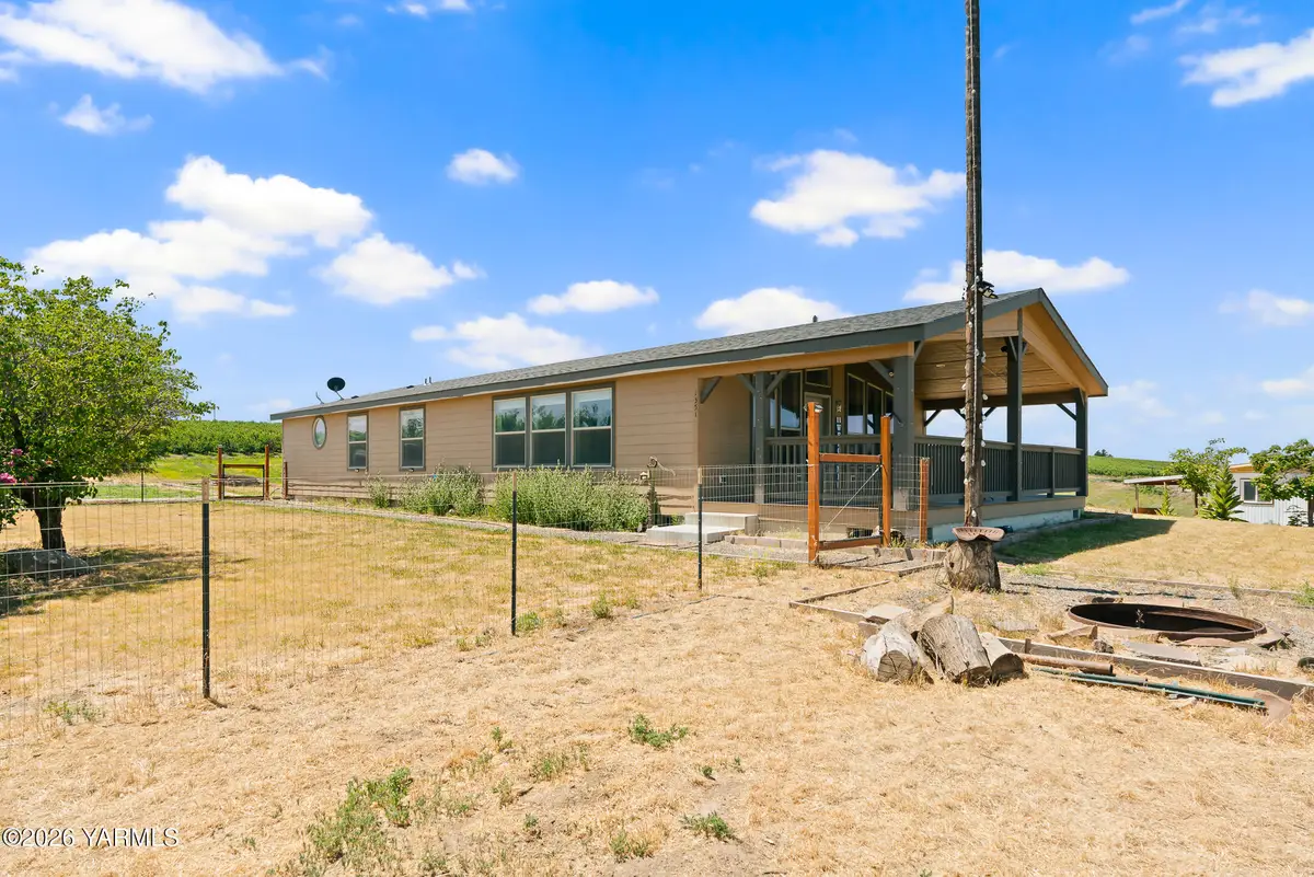 1351 Nass Rd, Granger, WA 98932 - #1