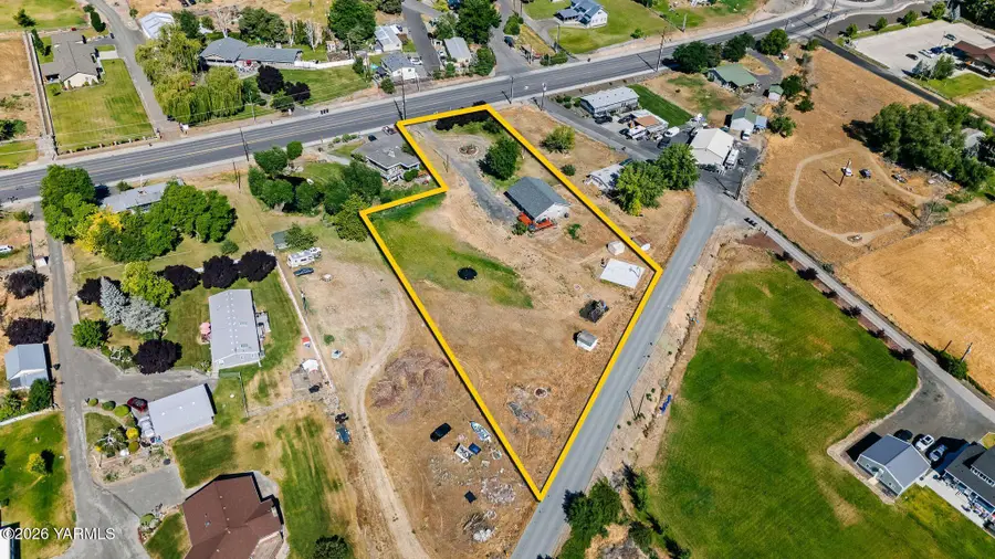 1761 Selah Loop Rd, Selah, WA 98942 - #3