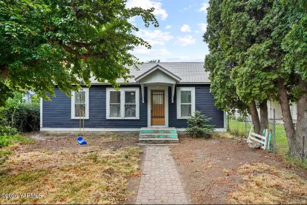 303 S 7th St, Yakima, WA 98901